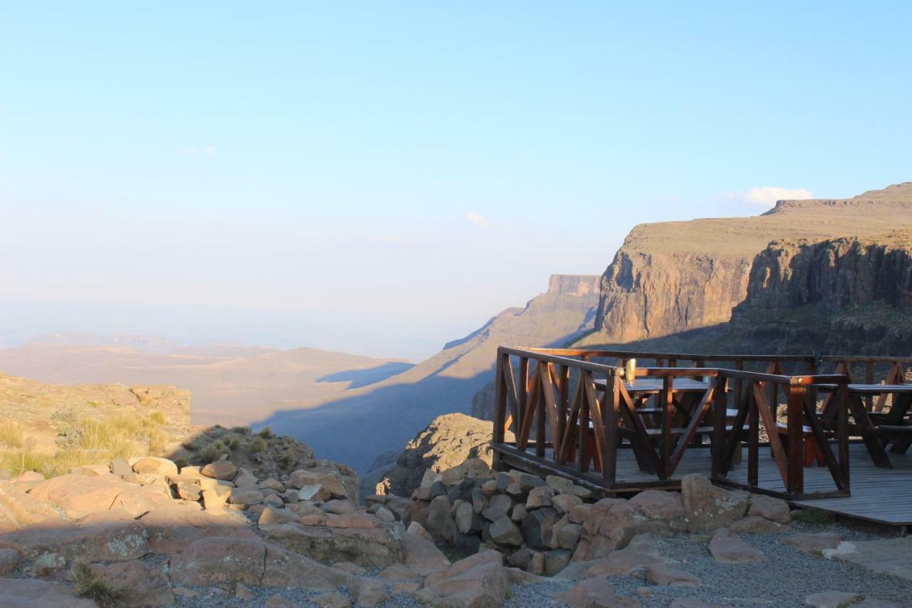 Sani Mountain Escape Hotel Mokhotlong ภายนอก รูปภาพ