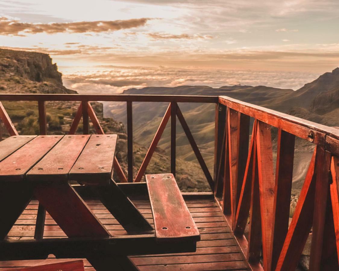 Sani Mountain Escape Hotel Mokhotlong ภายนอก รูปภาพ
